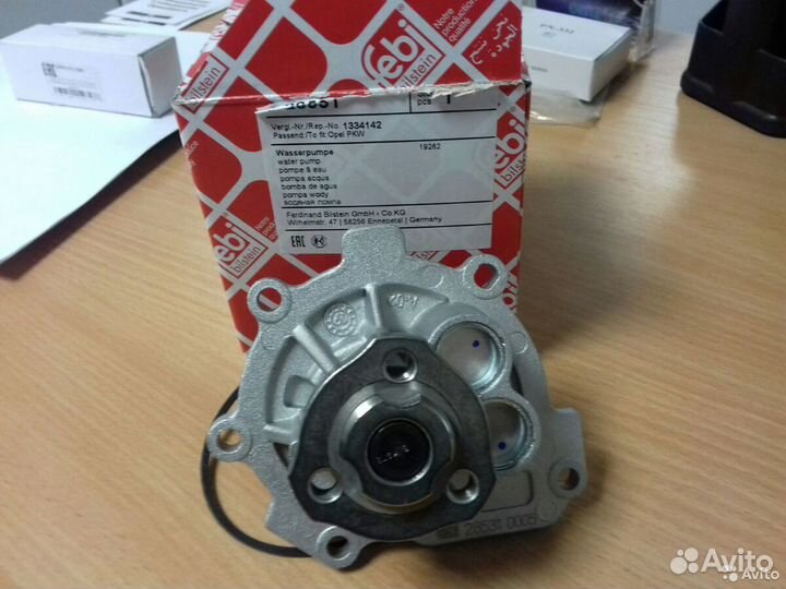 Насос водяной (помпа) Cruze, Aveo T300, Opel Astra