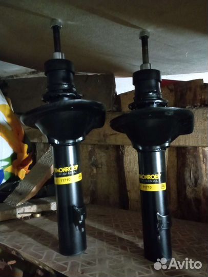 Стойки передние Ровер 25