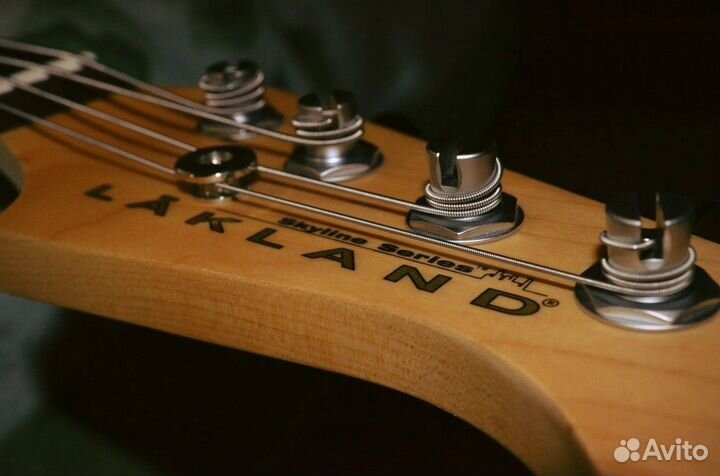 Lakland Skyline 44-01 бас гитара