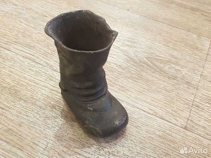 Каслинское литье сапог