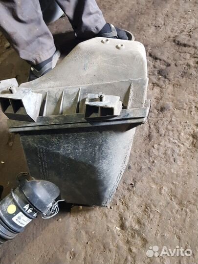 Корпус воздушного фильтра ауди А6 С5 олроад