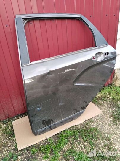 LADA vesta задняя левая дверь