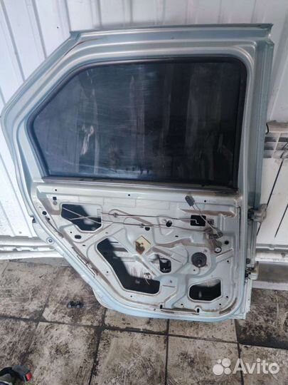 Двери на renault logan 1