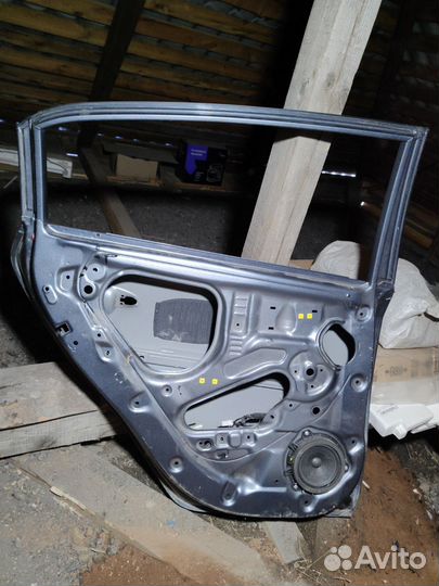 Дверь задняя левая kia rio 4