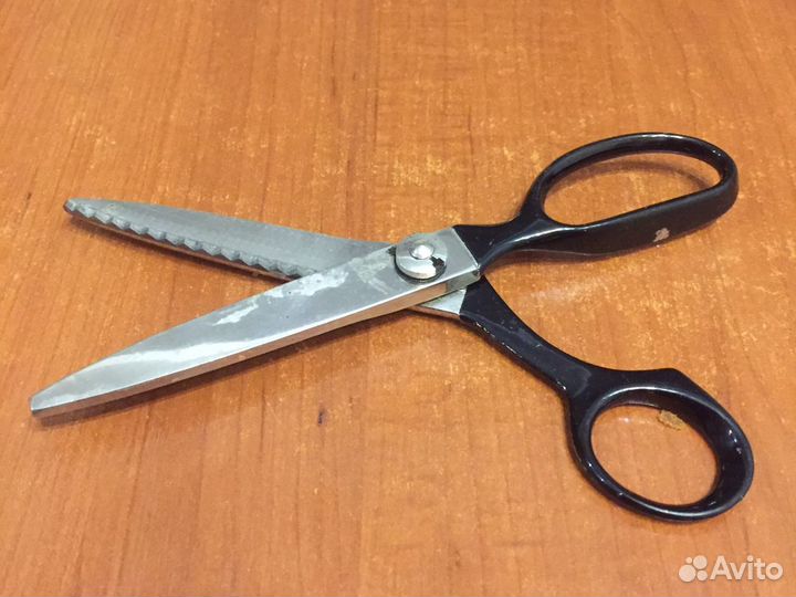 Портновские ножницы для обработки края фирма Mundi