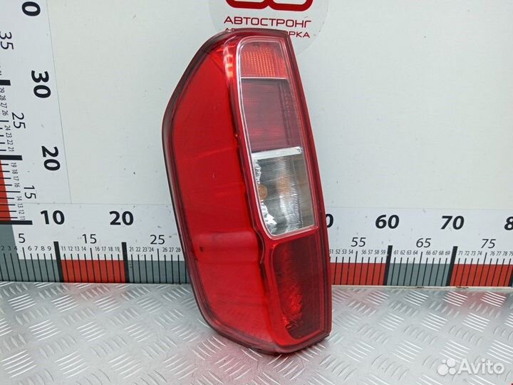 Фонарь задний для Nissan Navara (D40) 26550EB38B
