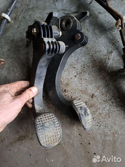 Педаль сцепления Lancia libra