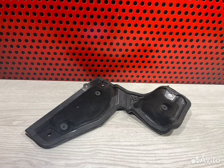 Пластик моторного отсека левый Land Rover Range