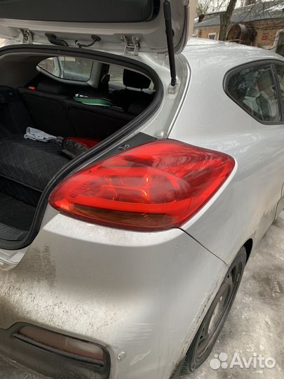 Фонарь задний правый kia ceed jd 2013