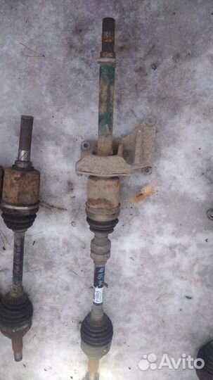 Привод передний правый Nissan Qashqai HR16 МКПП