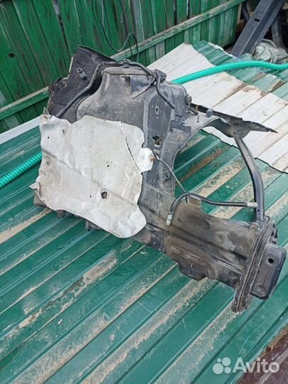 Лонжерон передний левый Mercedes S-Class W221