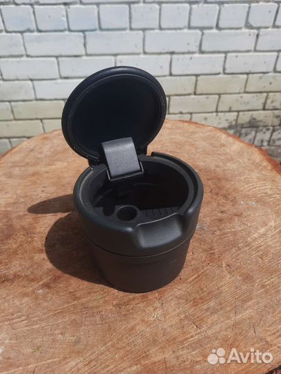 Пепельница vw polo, седан. Новая