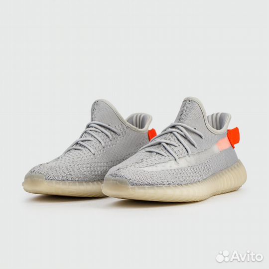 Кроссовки Adidas Yeezy 350 boost v2 Tail Light