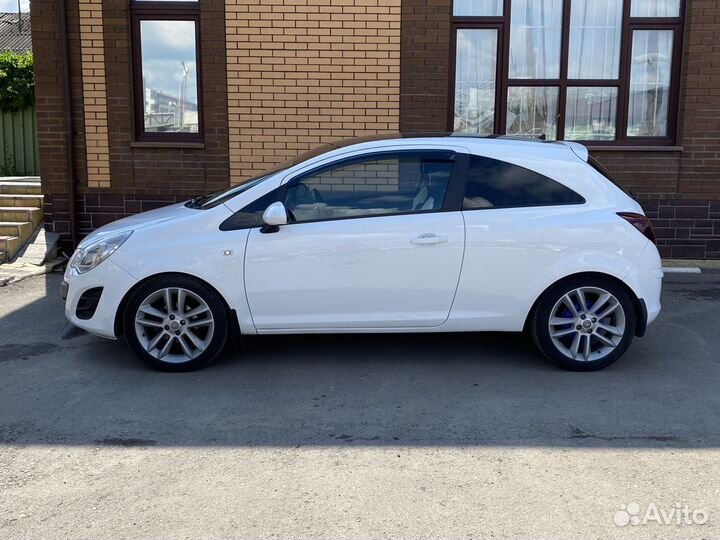 Opel Corsa 1.4 AT, 2011, 122 000 км