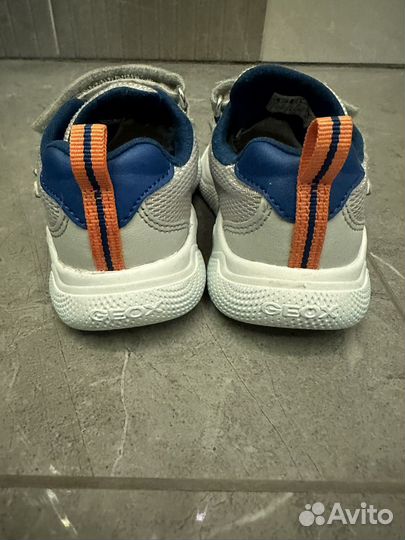 Кроссовки geox