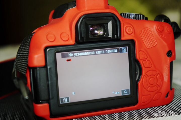 Отличный фотоаппарат canon EOS 650D