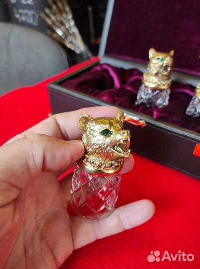 Рюмки перевёртыши с головами