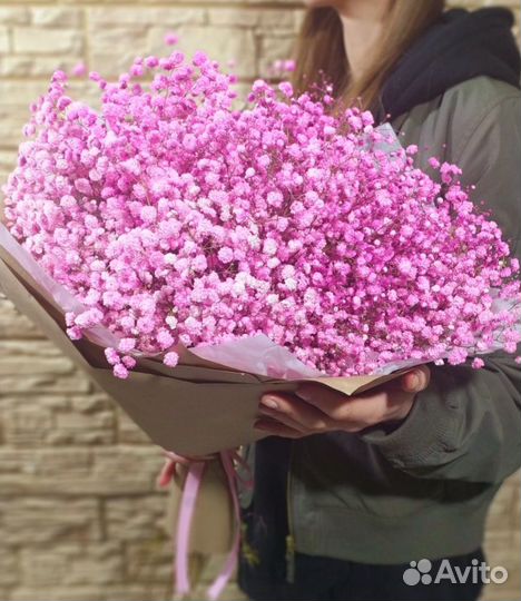 Букеты и Композиции из Цветной Гипсофилы