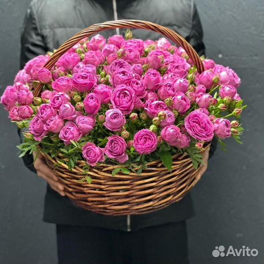 Пионовидные розы в Корзине/ Кустовые Розы букет