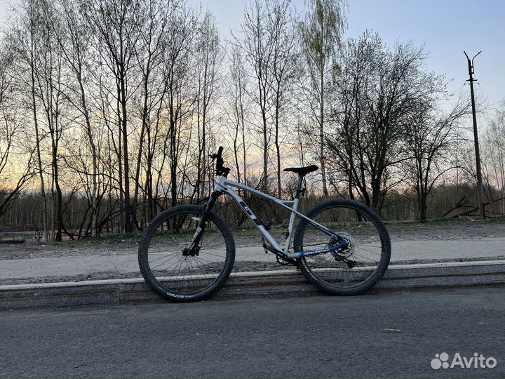 Велосипед Gt avalanche expert (размер L)