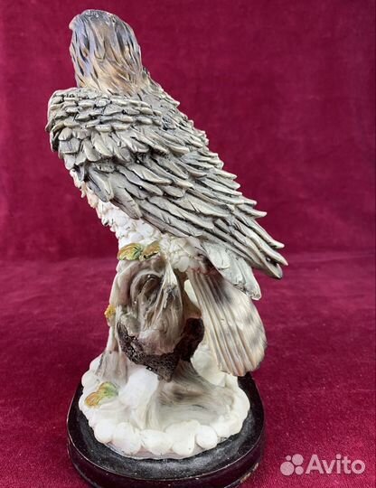 Статуэтка орёл