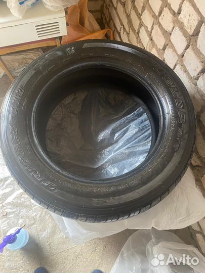 Bridgestone Dueler H/T 843 215/60 R17 96H