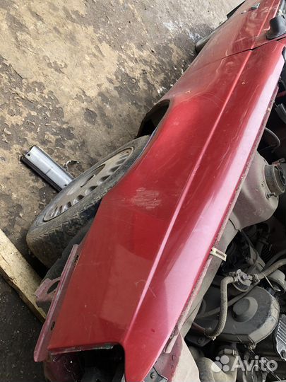 Передние крыло на opel kadett 1986г