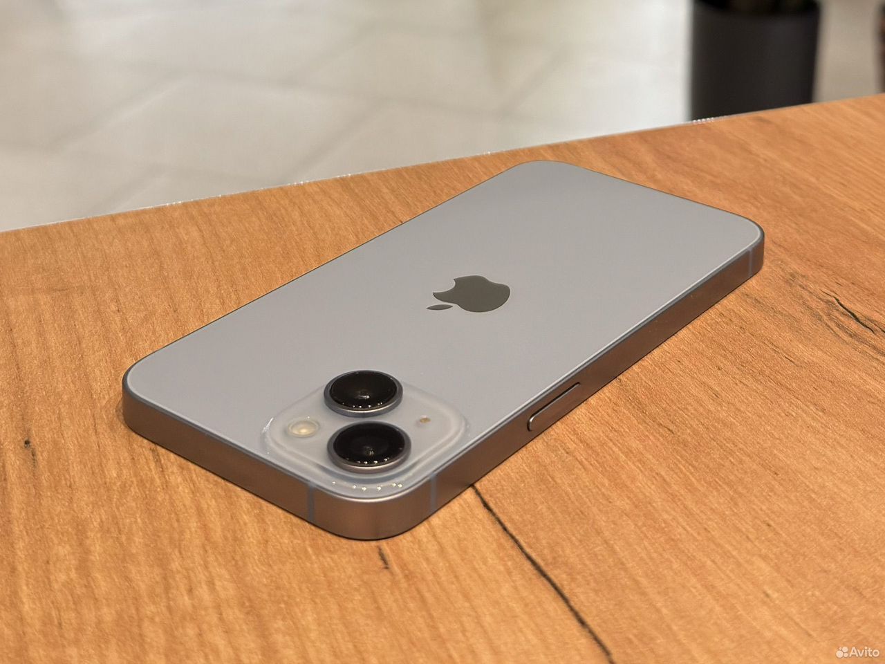 iPhone 14, 256 ГБ, SIM + eSIM