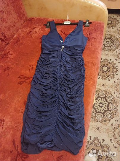 Вечернее платье 46 размера новое
