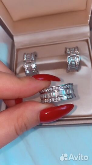 Комплект серги и кольцо