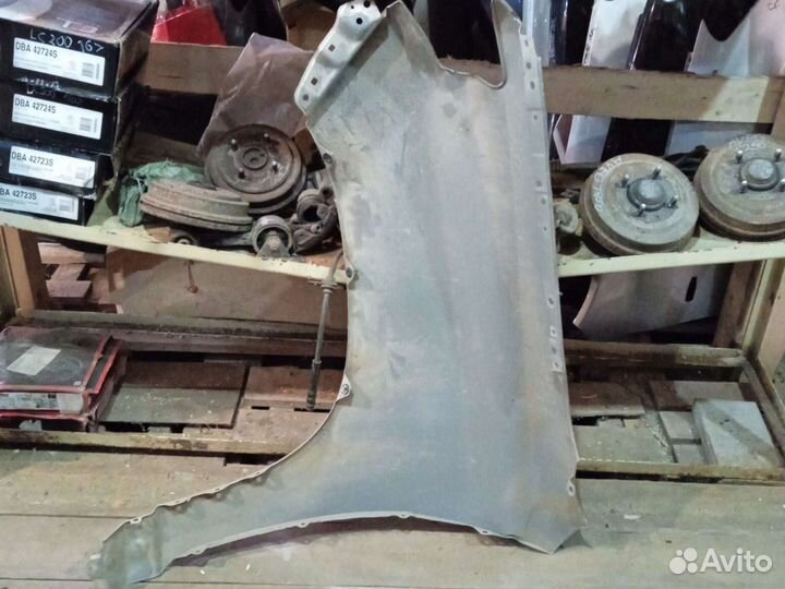 Toyota Land Cruiser (150) Prado 2009 Крыло передне