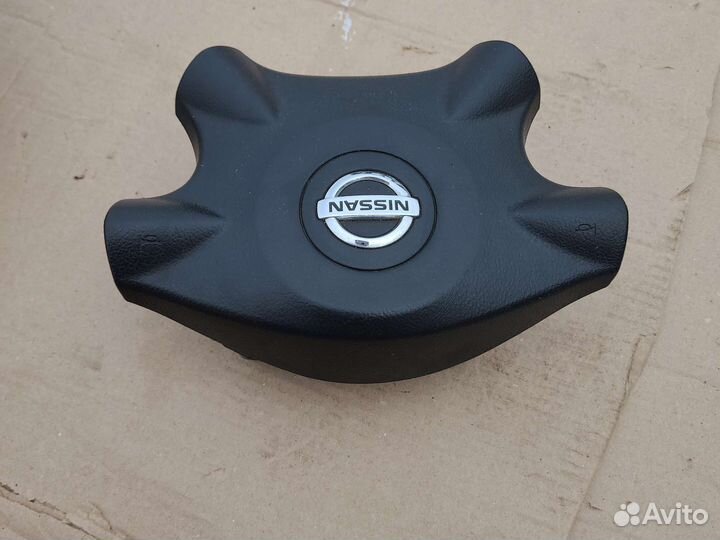Подушка безопасности в руль Nissan Primera P12