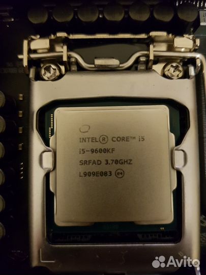 Intel core i5 9600kf + msi z390 gaming pro carbon