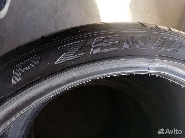 Pirelli P Zero 245/35 R20