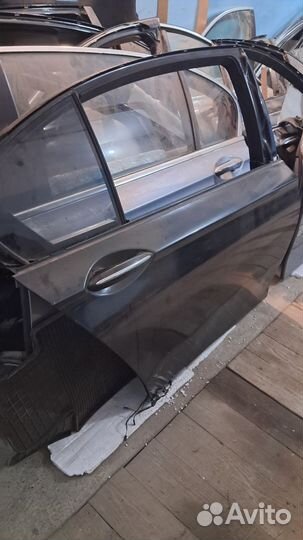 Задняя правая дверь бмв ф02