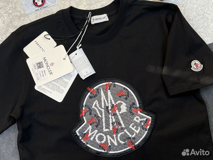 Футболка Moncler