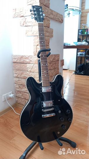 Полуакустическая электрогитара Tony Smith SA-420