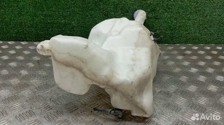 Бачок стеклоомывателя Peugeot 3008