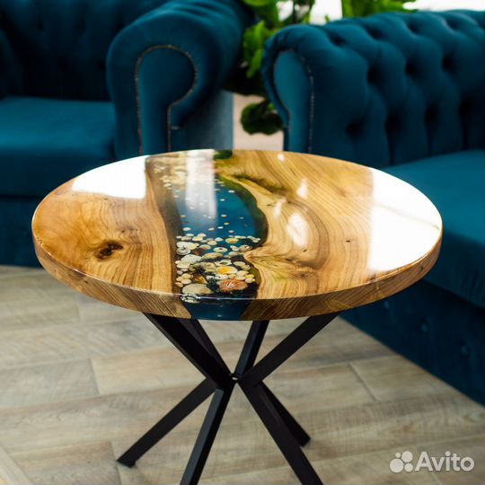 Журнальный стол из массива Вяза