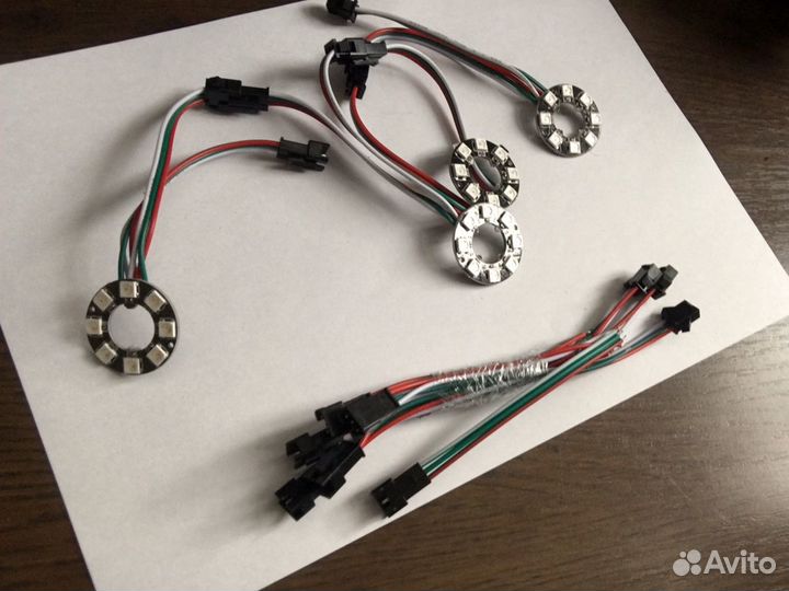 Светодиодное кольцо WS28 12 v (8 leds)