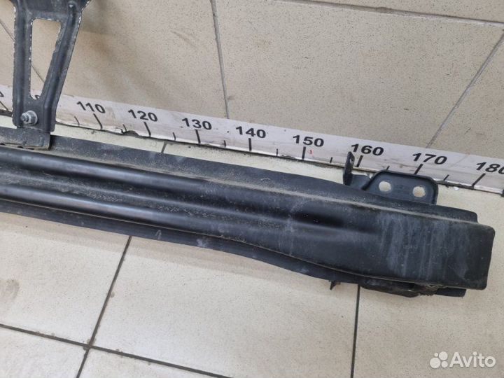 Усилитель переднего бампера Skoda Superb