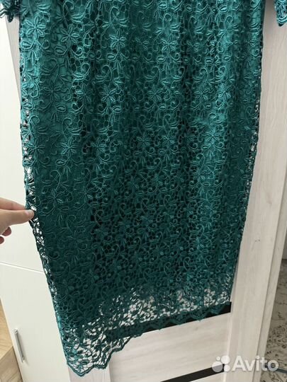 Нарядное женское платье