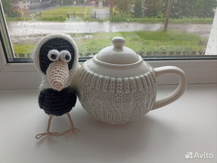 Игрушка вязаная ворона