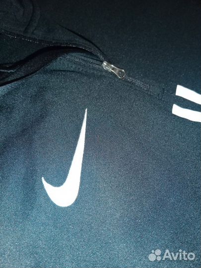 Лонгслив спортивный nike