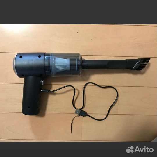 Автомобильный пылесос