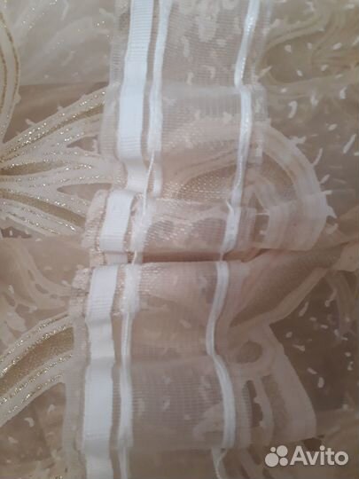 Тюль и карниз