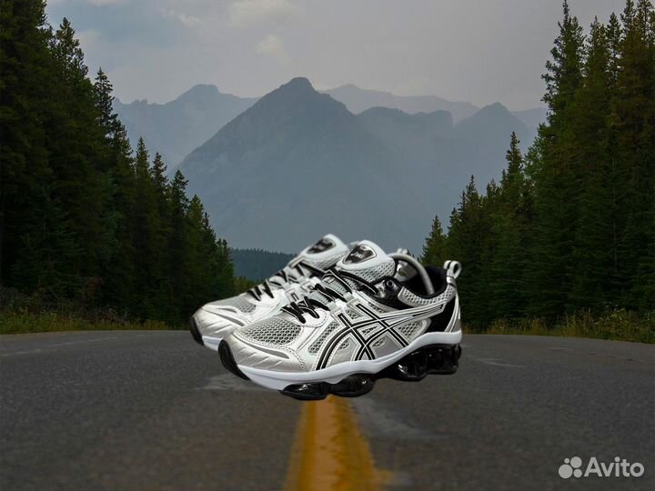 Кроссовки Asics