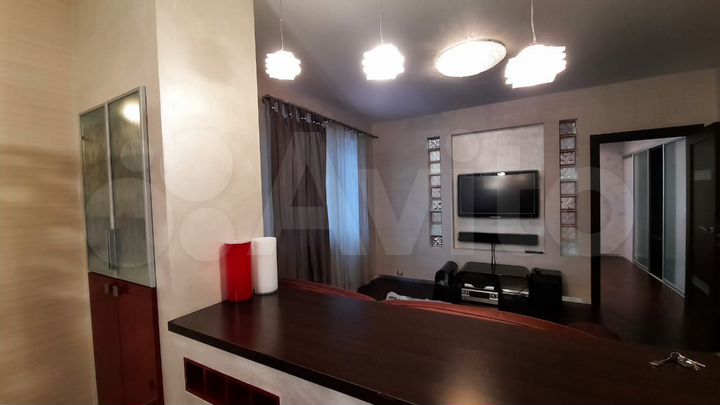 2-к. квартира, 71 м², 10/13 эт.