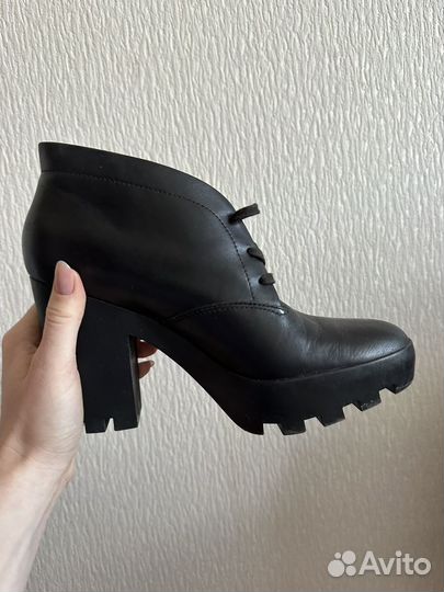 Calvin Klein ботильоны