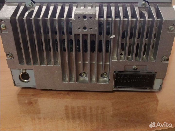 Штатная магнитола на hyundai santa fe 2